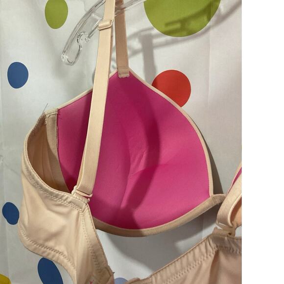 VS Pink Bra Beige 38DD Underwire - Picture 4 of 12
